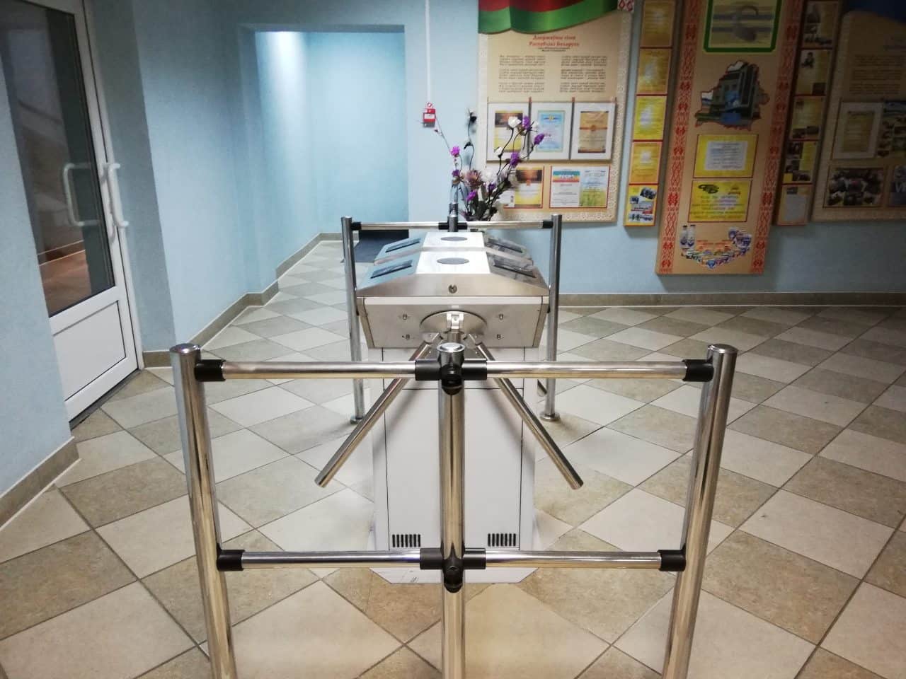 Турникет для доступа на территорию